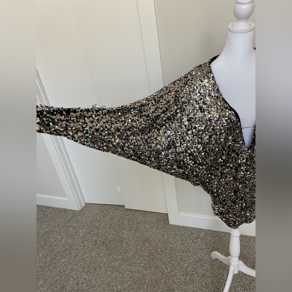 ASTR the Label Bat-Wing Sequin Mini Dress - Picture 7 of 7